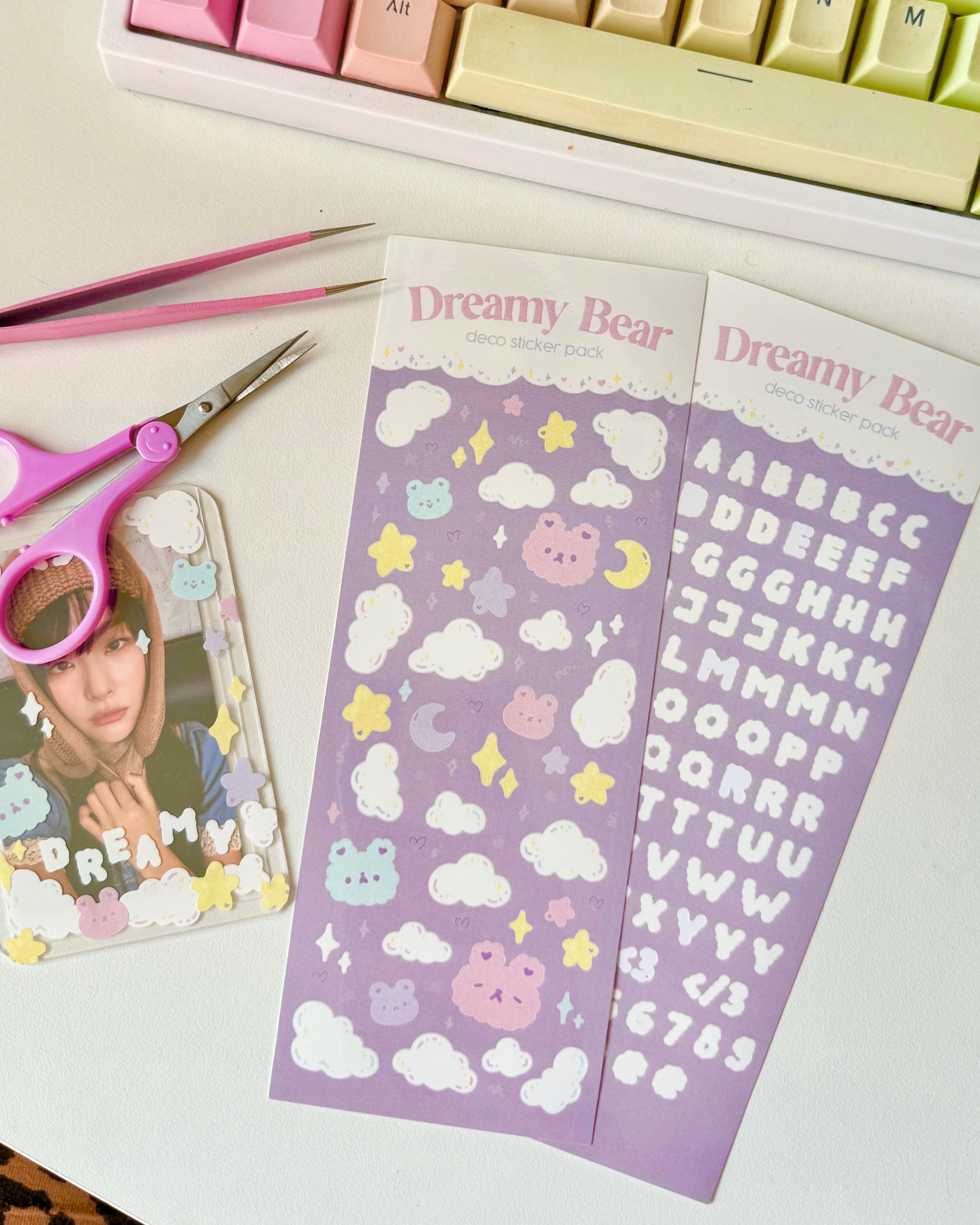 12 Darling Teddy Bears With Flowers, Cards, Stationery, Stickers, T-shirts, Prints 12 Darling Teddy Bears With Flowers, Cards, Stationery, Stickers, T-shirts, Prints